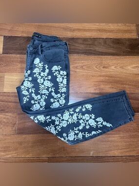 Genetic Denim Dark Grey Skinny Jeans with Cream Floral Embroidery